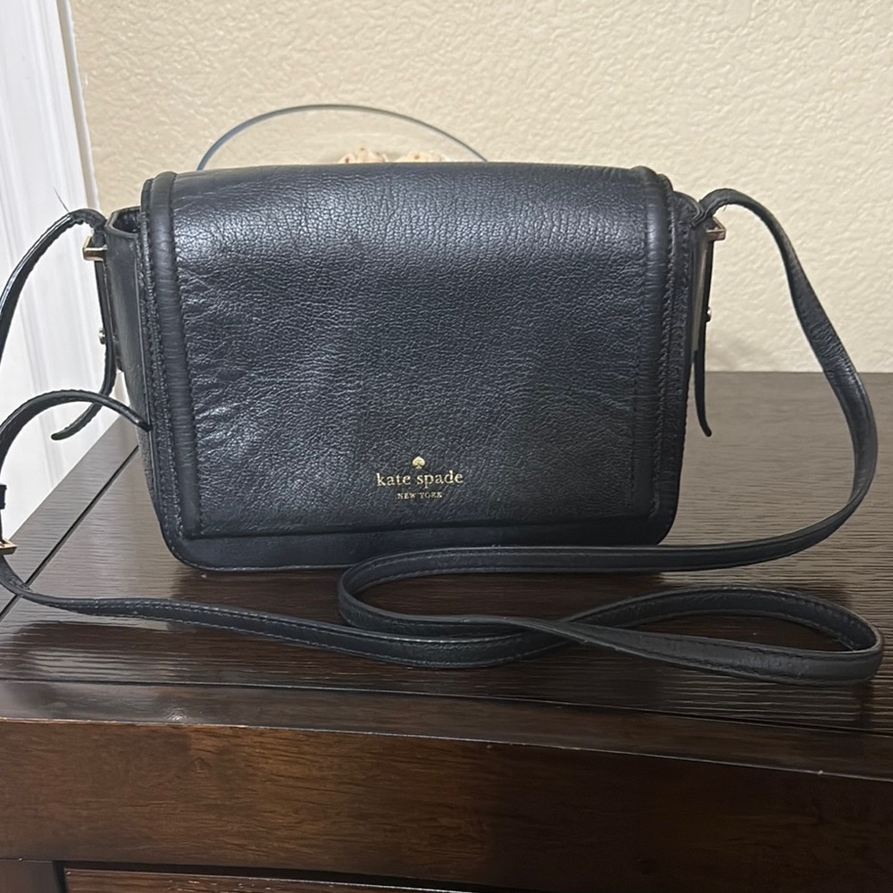 Kate Spade Small Black Bailey Street Vikki Crossbody Bag